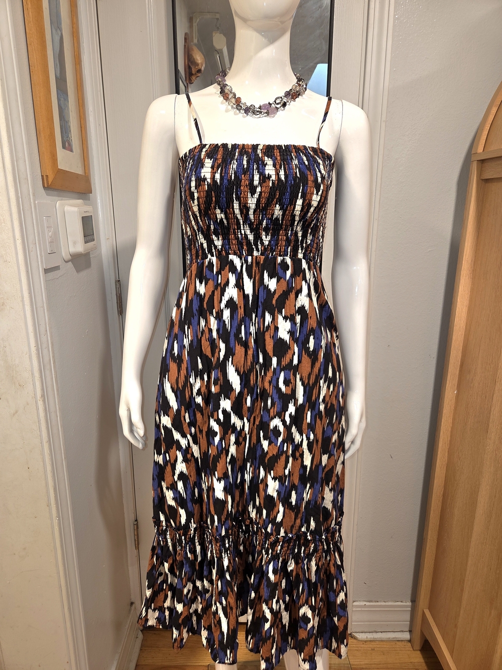 Evereve Beautiful Brown, Blue & White Smocked Midi Dress Sz Xs